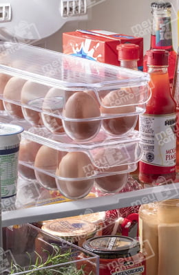 Organizador de Ovos Geladeira e Dispensa Com Tampa Acomodação Para 14 Ovos em Poliestireno Transparente