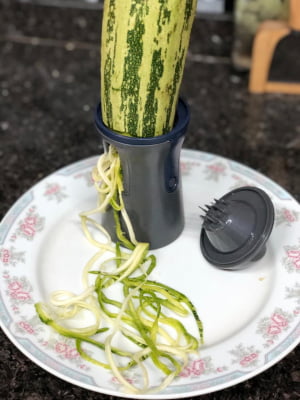 Fatiador cortador ralador de legumes vegetais macarrão abobrinha azul paramount1220