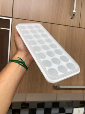 Forma de gelo papinha com tampa 24 cubos bola livre de BPA branco paramount847