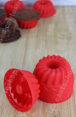 Kit Com 24 Formas de Silicone Flexível e Higiênica Muffins Bolos Mini Tortas Pudins Utensílio de Preparção