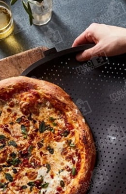 Forma Assadeira Redonda De Silicone Para Pizza Antiaderente Fundo Perfurado Flexível